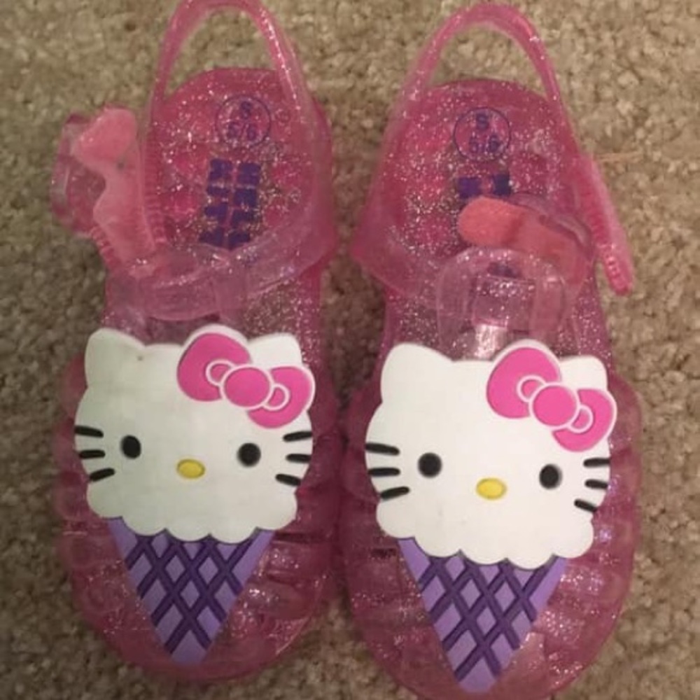 Hello kitty sandals